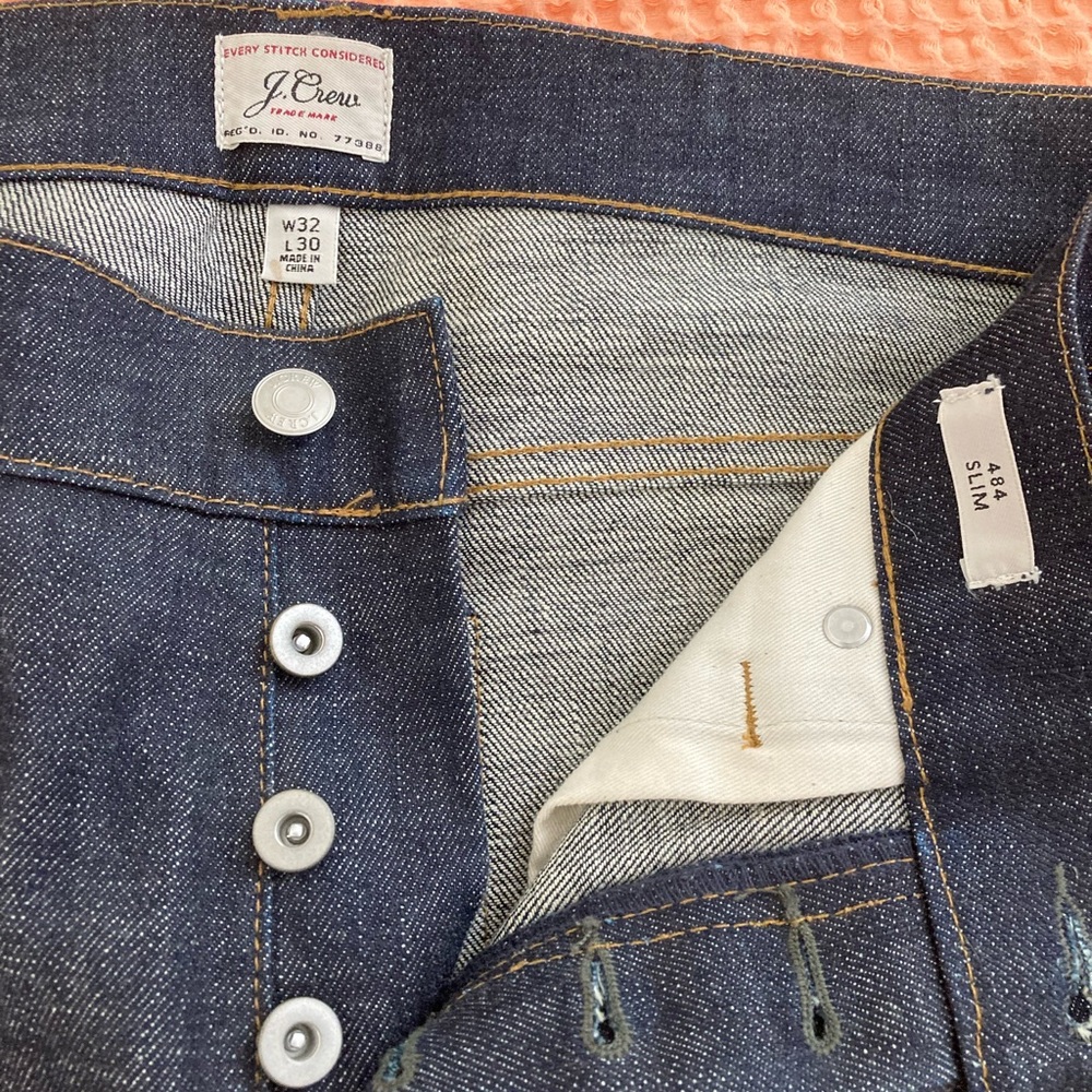 J Crew 484 Slim-fit jean in resin rinse. W32 L30.